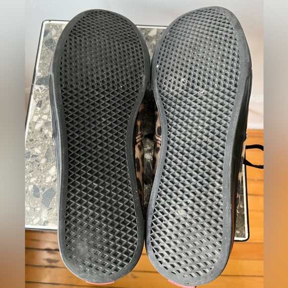 VANS - Picture 7 of 11